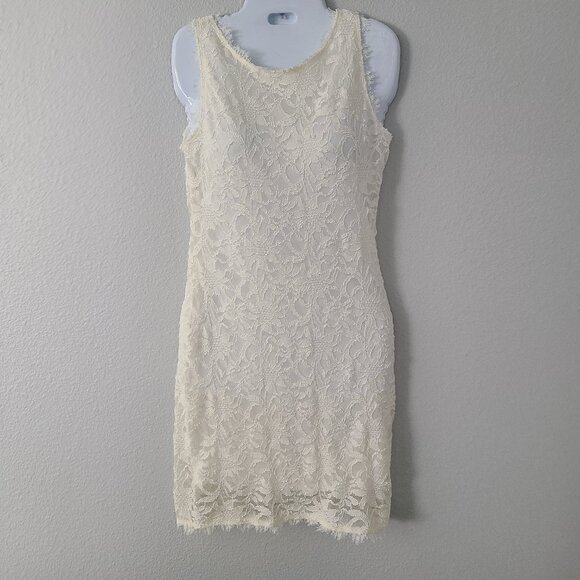 Jump Dresses & Skirts - Jump Apparel women's white sleeveless laced dress size small